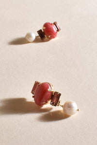 Everly Stone Pearl Event Earrings - Coral