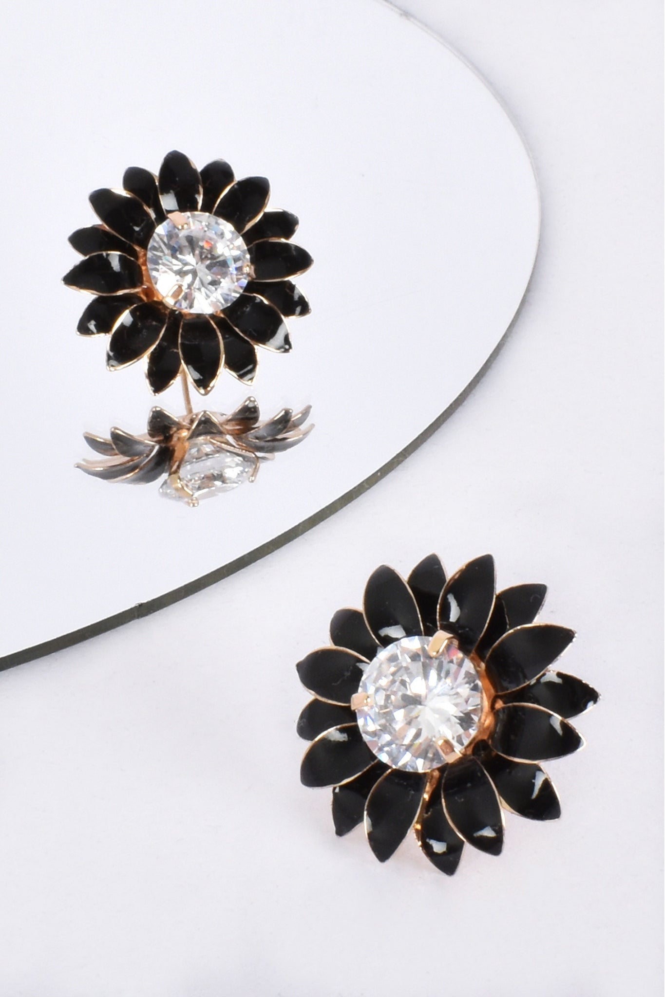 Jewel Centre Layered Flower Stud Earrings - Black